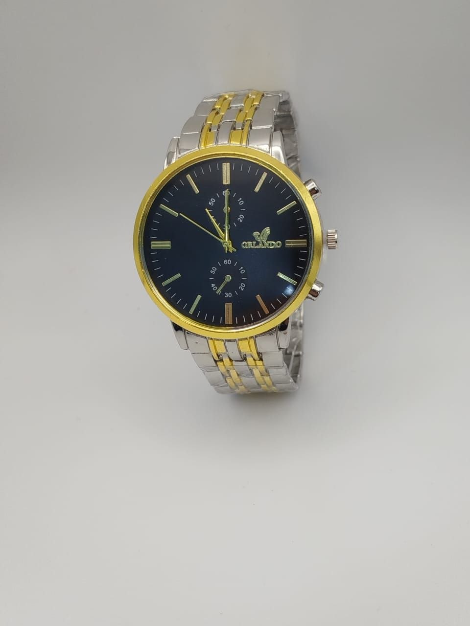 Montre  ORLANDO de luxe