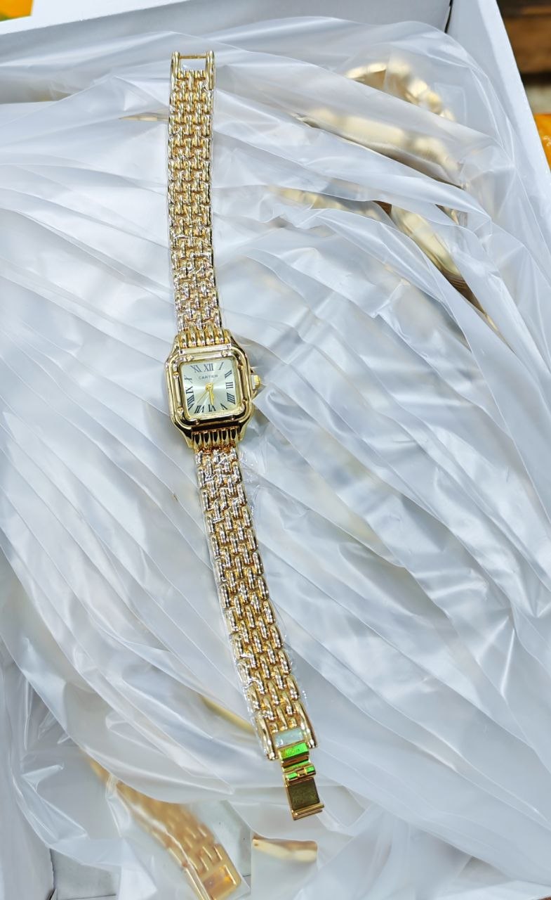 Montre Femme Cartier Style Panthère - Dorée