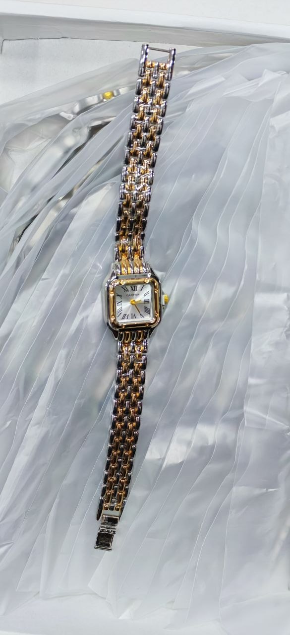 Montre Femme Cartier Style Panthère - Dorée